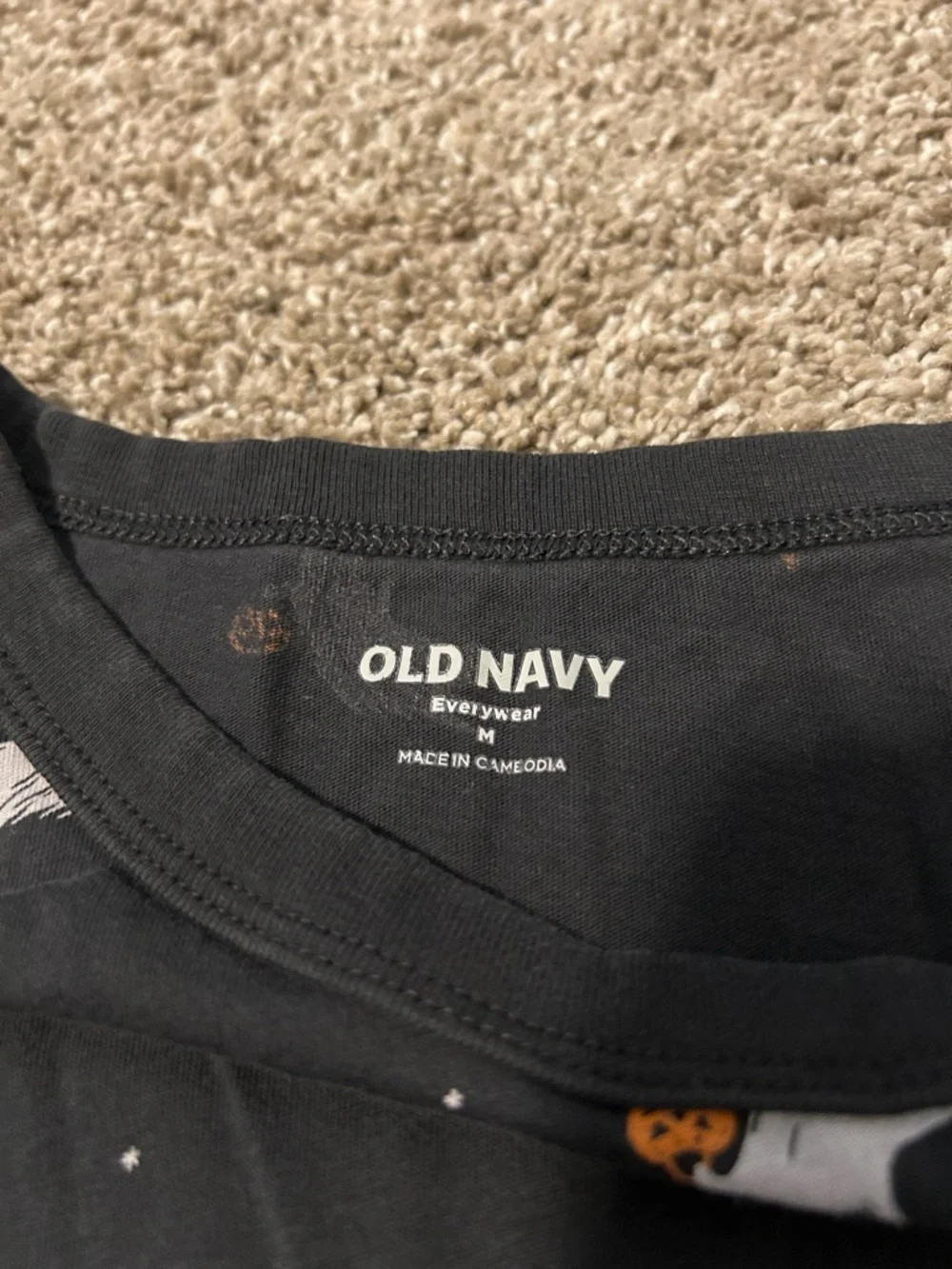 Old Navy Halloween Tee - Picture 2 of 4